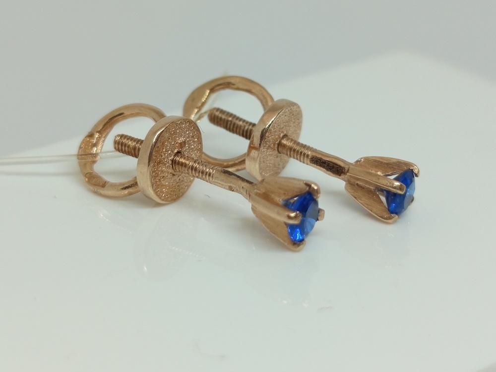 02055 СЕРЬГИ ПУСЕТЫ с камнем (Au 585)