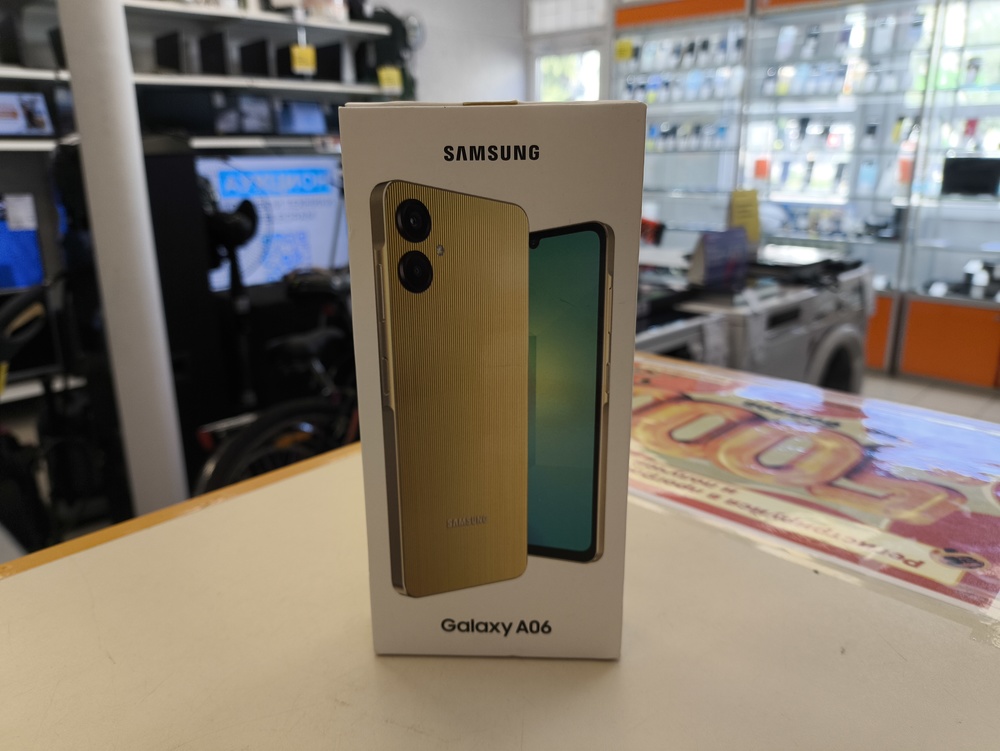 Смартфон Samsung Galaxy A06 4/64
