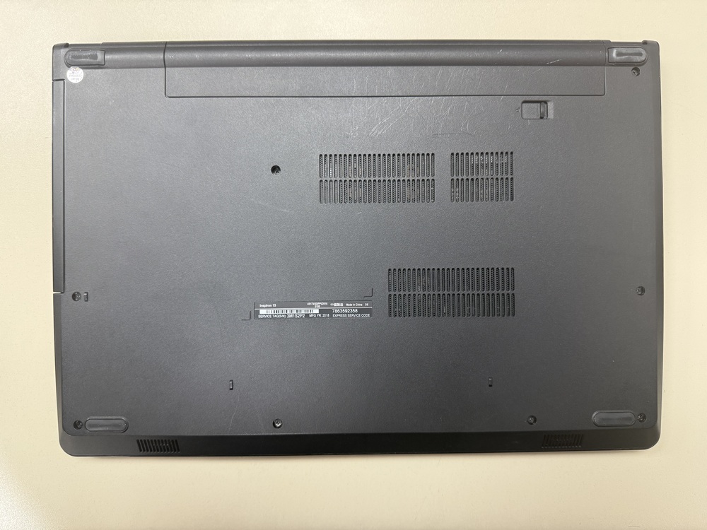 Ноутбук DELL inspiron 15; A9-9425, Нет, 4 Гб, Нет, 500 Гб