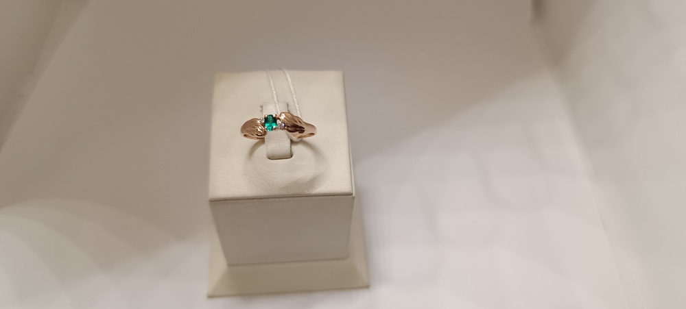 КОЛЬЦО С КАМНЯМИ (Au 585)