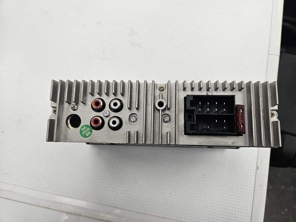 Автомагнитола Centek CT-8107