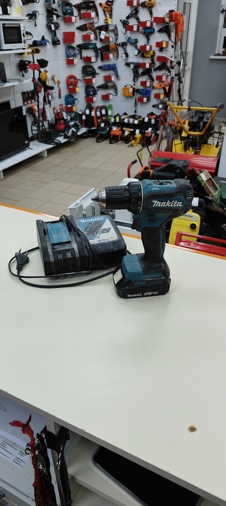 Шуруповерт Makita DDF485Z