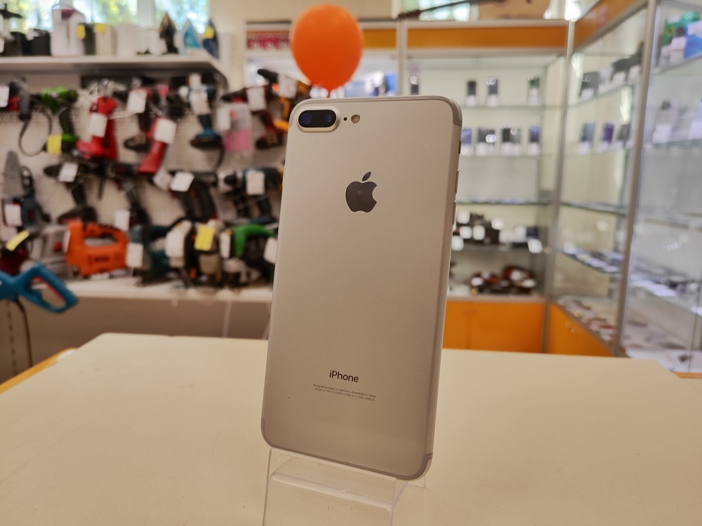Смартфон Apple iPhone 7 Plus 32Gb