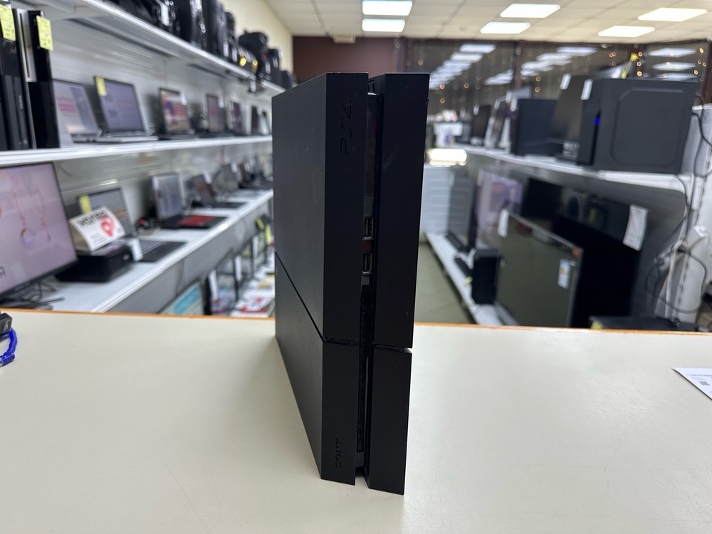 Игровая приставка PlayStation 4 FAT 1Tb Игровая приставка PlayStation 4 FAT 1Tb