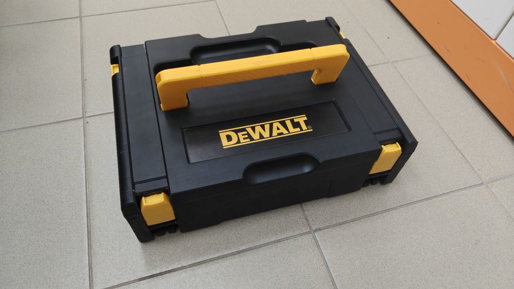 Перфоратор Dewalt 18V