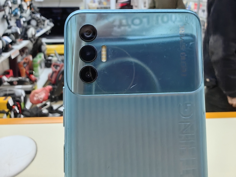 Смартфон Tecno Spark 8P 4/128