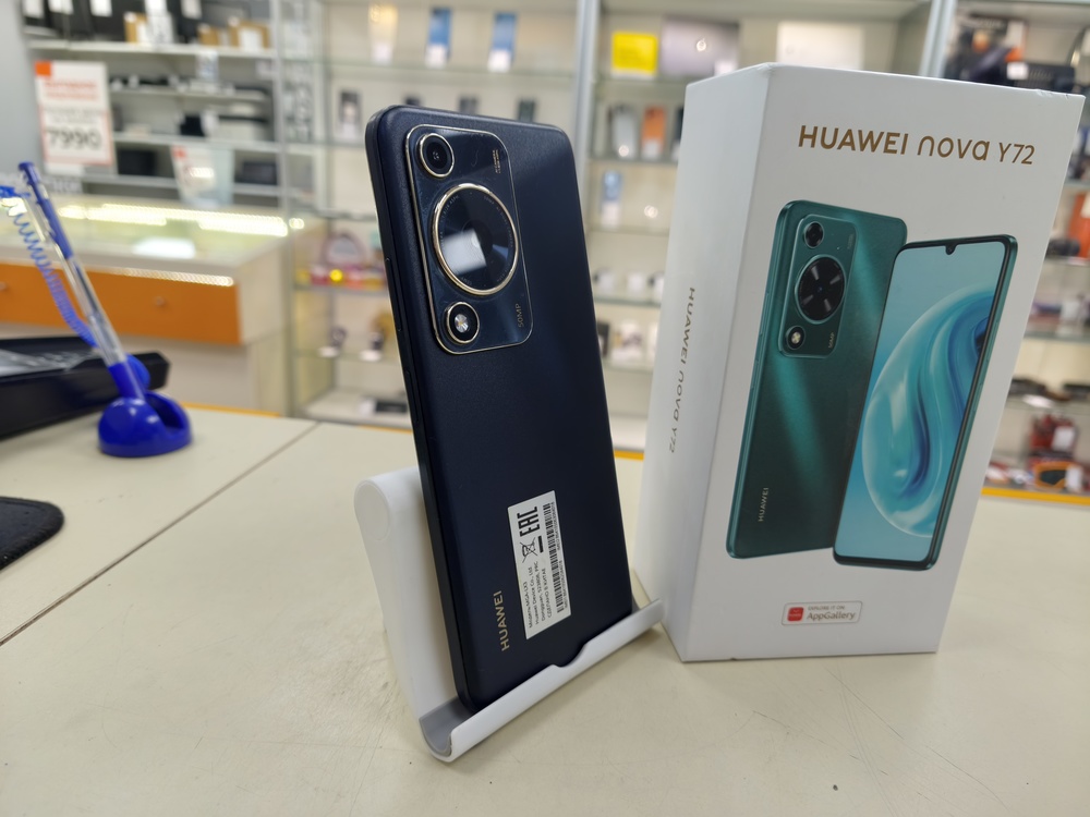 Смартфон Huawei Nova Y72 8/128