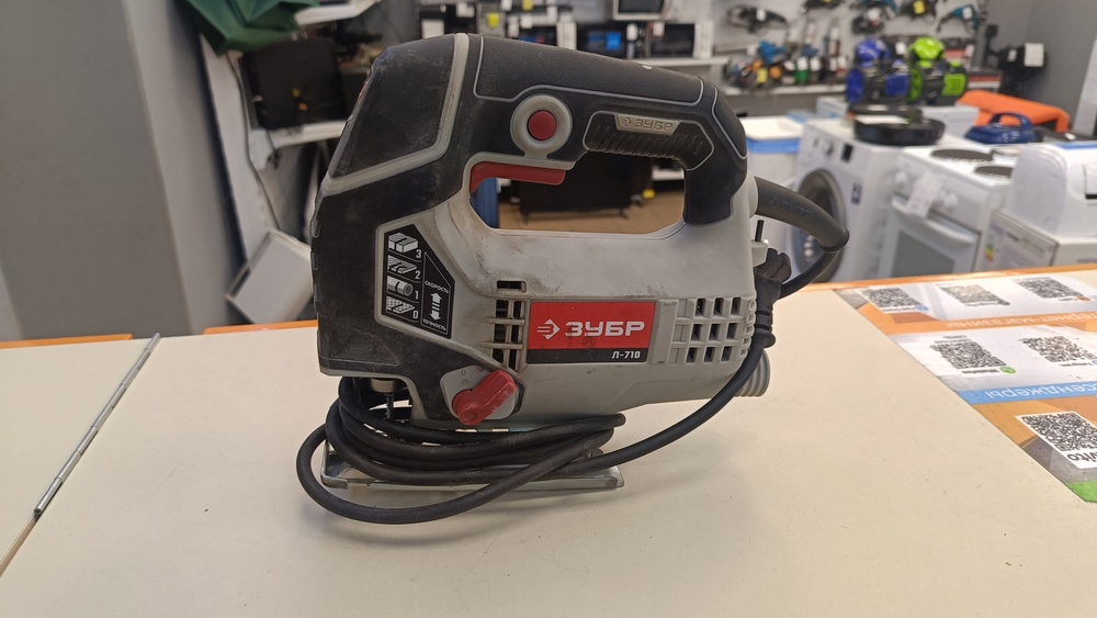 Лобзик Зубр Л-710
