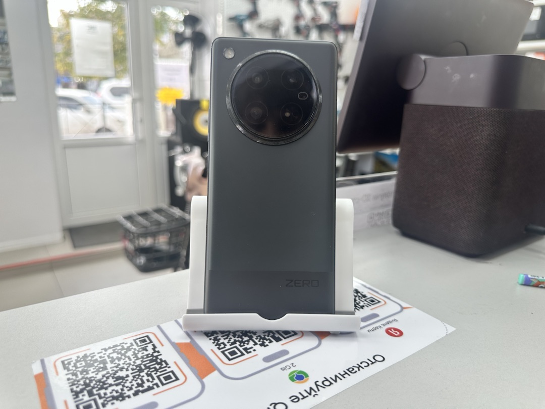 Смартфон Infinix ZERO 40 5G 8/256