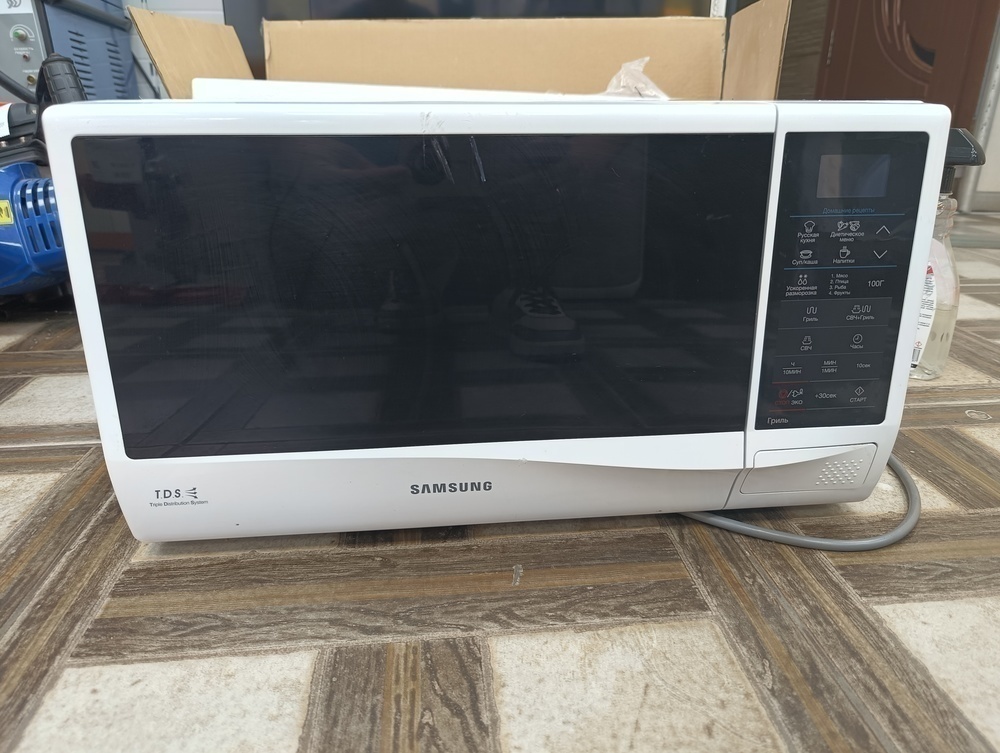 Микроволновая печь Samsung GE83KRW-2