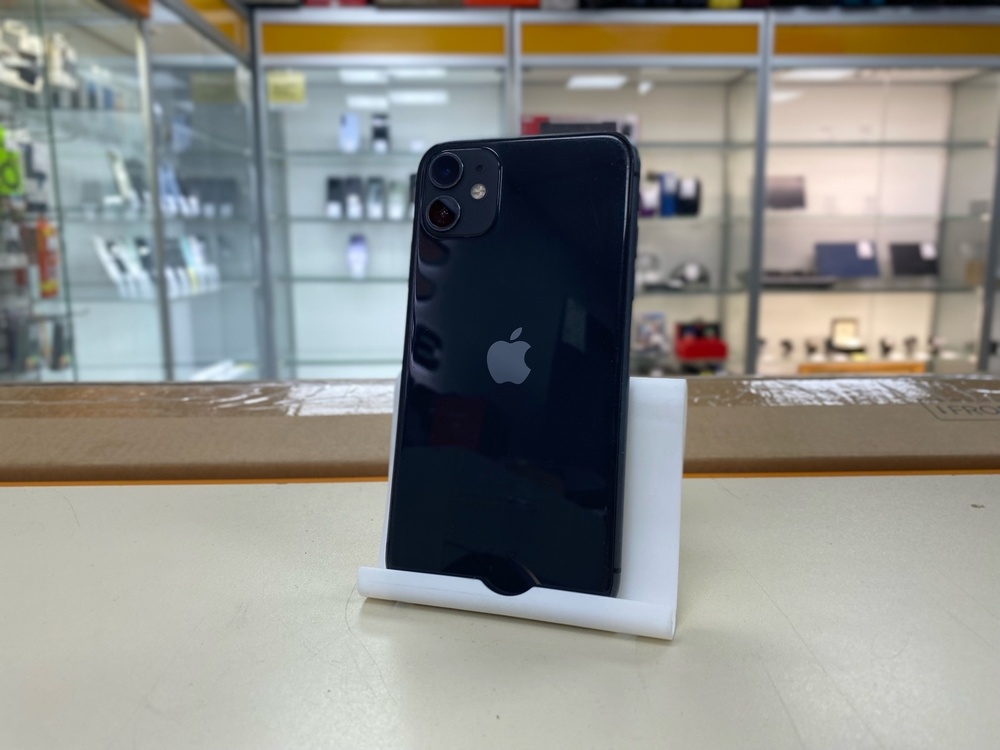Смартфон Apple iPhone 11 64Gb