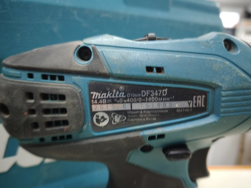 Шуруповерт Makita DF347D