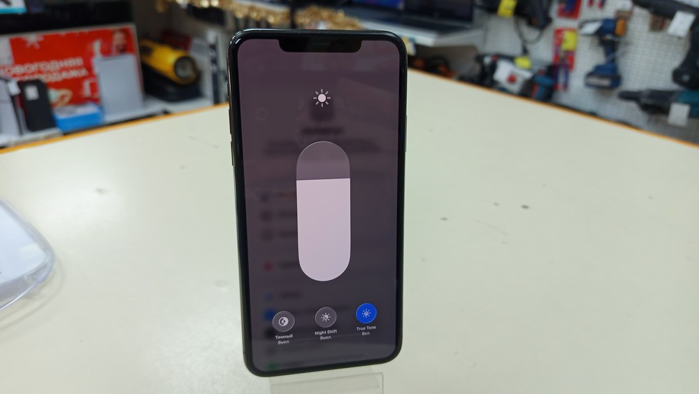 Смартфон Apple iPhone 11 Pro Max 64Gb