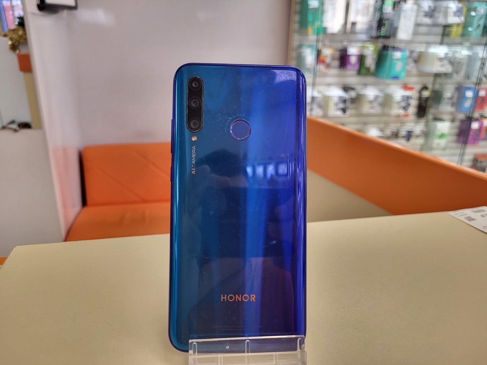 Смартфон Honor 20E 4/64