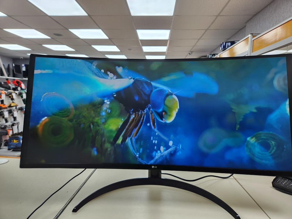 Монитор LG 34WP65C-B