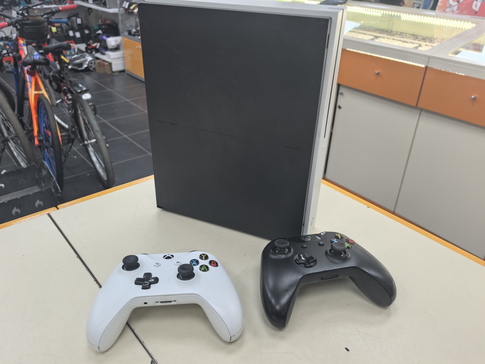 Игровая приставка Xbox One S 500Gb