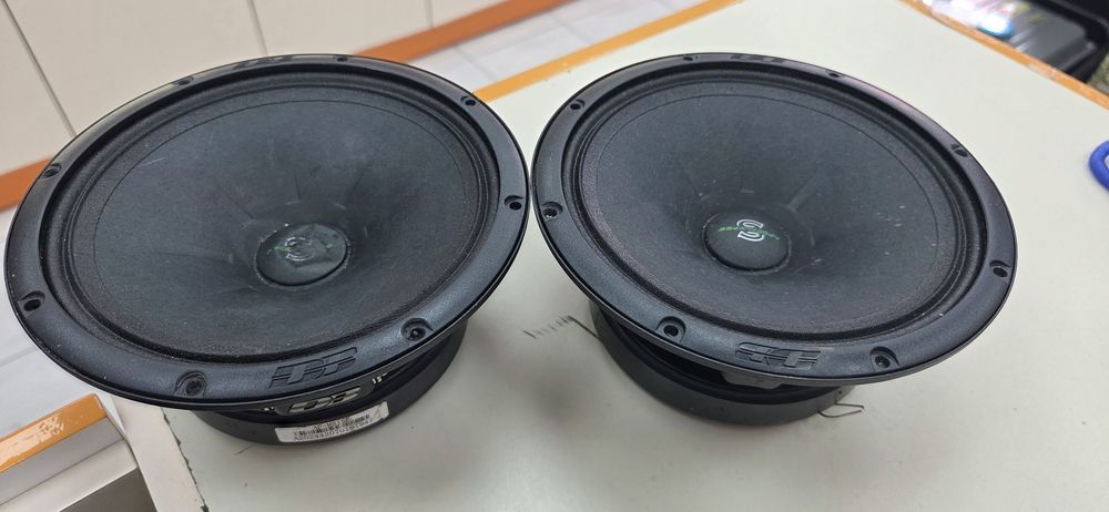 Автоакустика передняя Apocalypse AP-M61SE;