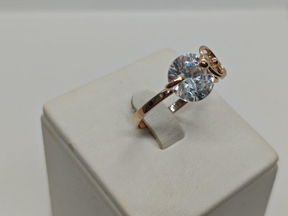 КОЛКМ585 КОЛЬЦО С КАМНЕМ (Au 585)