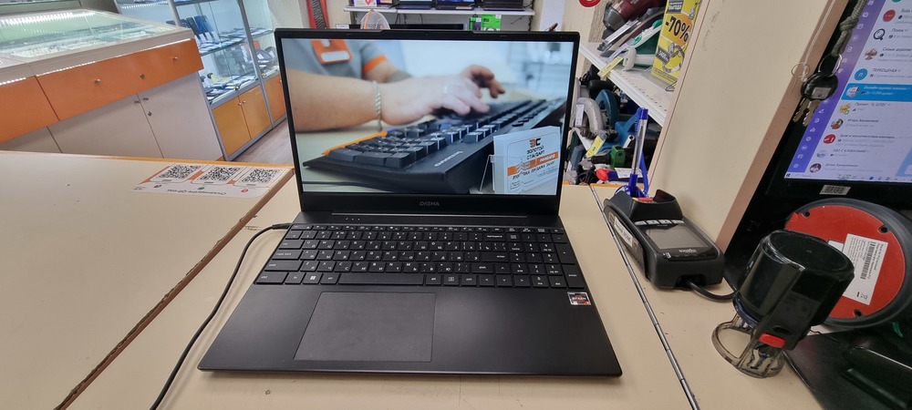Ноутбук Lenovo Ноутбук DIGMA; Ryzen 3 3200U, Radeon Vega 3, 8 Гб, 500 Гб, Нет