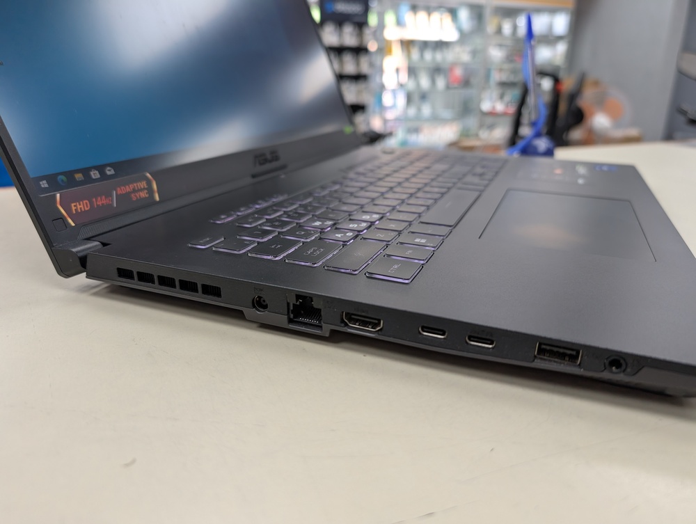 Ноутбук ASUS F17; I7-13700H, Geforce RTX 4060, 16 Гб, 1 Tb, Нет