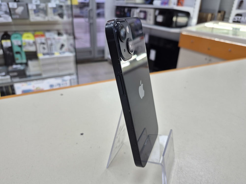Смартфон Apple iPhone 13 128Gb