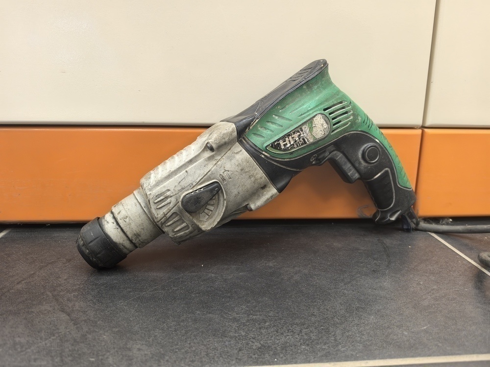 Перфоратор Hitachi DH22PG