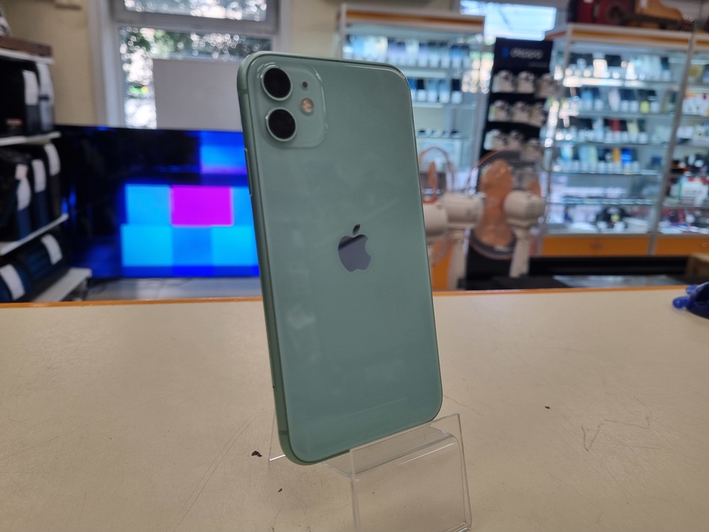 Смартфон Apple iPhone 11 64Gb