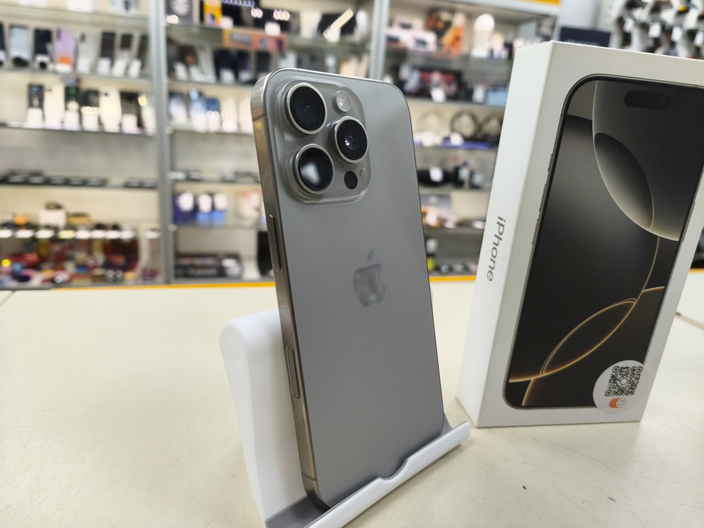 Смартфон Apple Iphone 16 Pro 128Gb