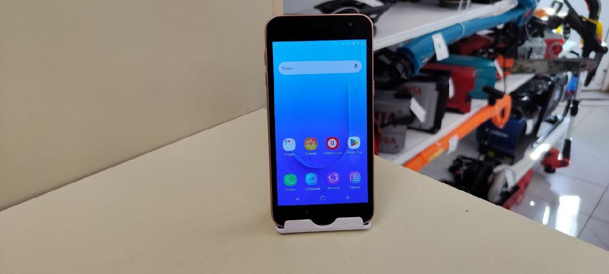 Смартфон Samsung SM-J260F