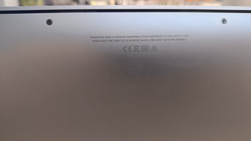 Ноутбук Apple Macbook M1 2337; Apple M1, HD Graphics, 8 Гб, 256 Гб, Нет