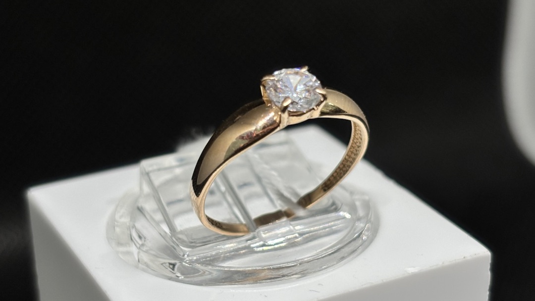 КОЛЬЦО С КАМНЕМ (Au 585)