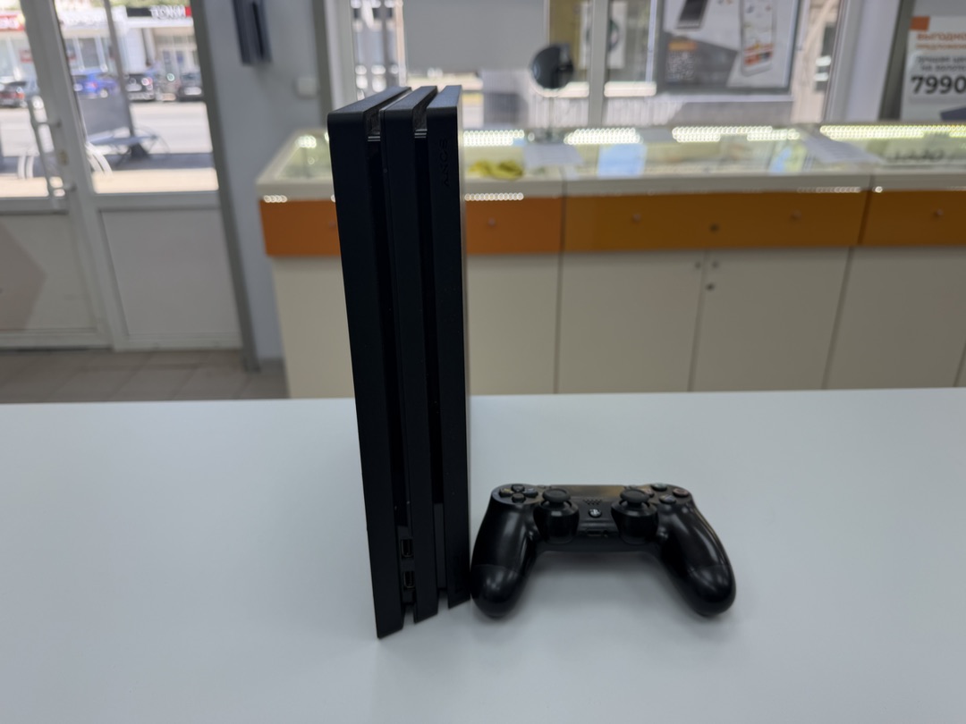Игровая приставка PlayStation 4 Pro 1Tb