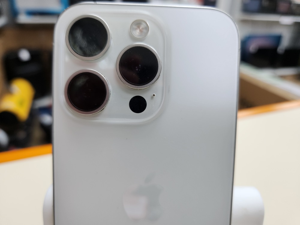 Смартфон Apple Iphone 15 Pro 256Gb