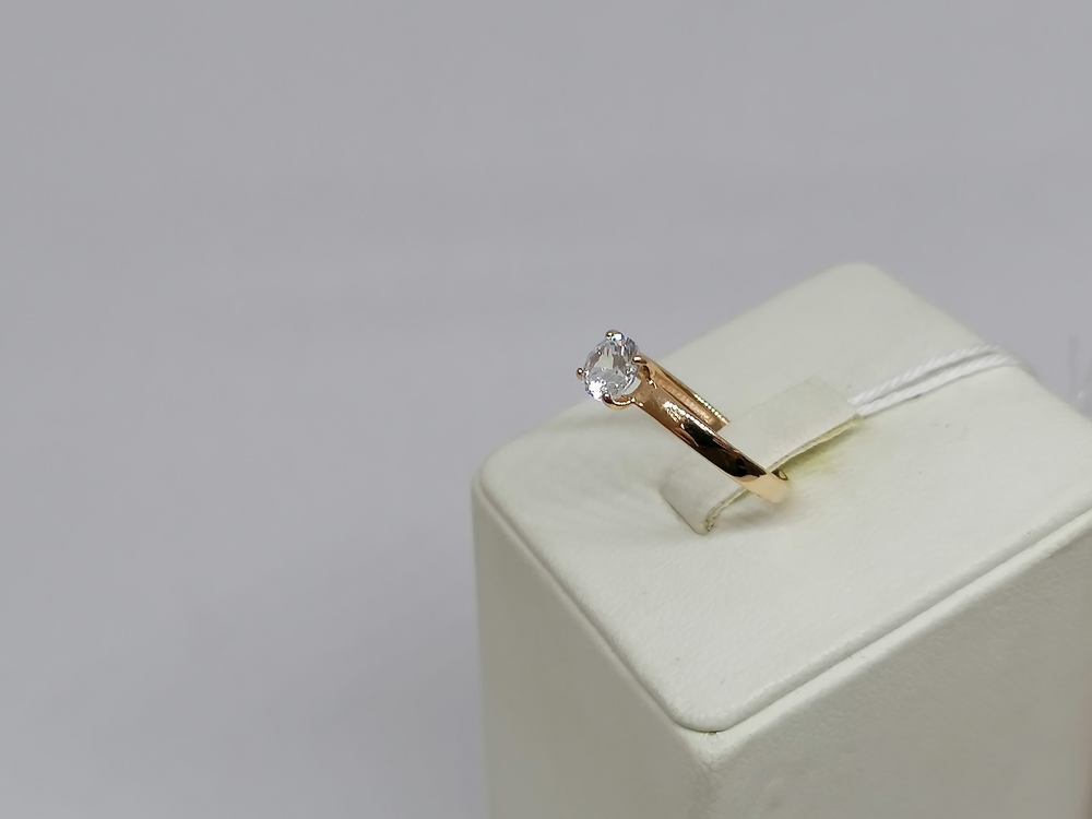 КОЛКМ585 КОЛЬЦО С КАМНЕМ (Au 585)