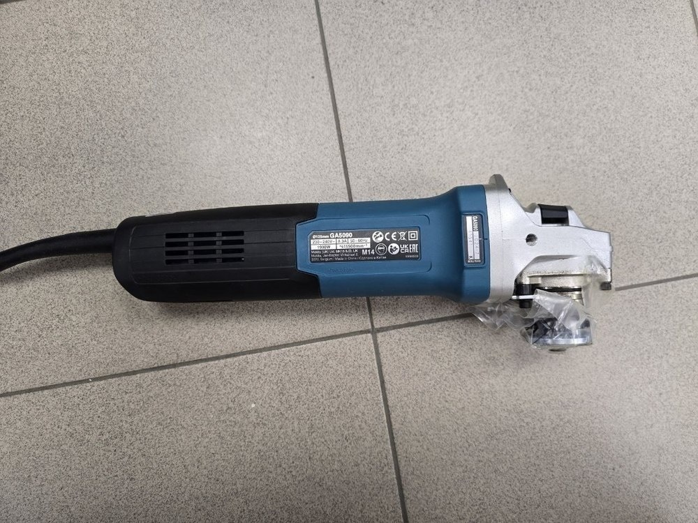 Угловая шлифмашина Makita GA-5090