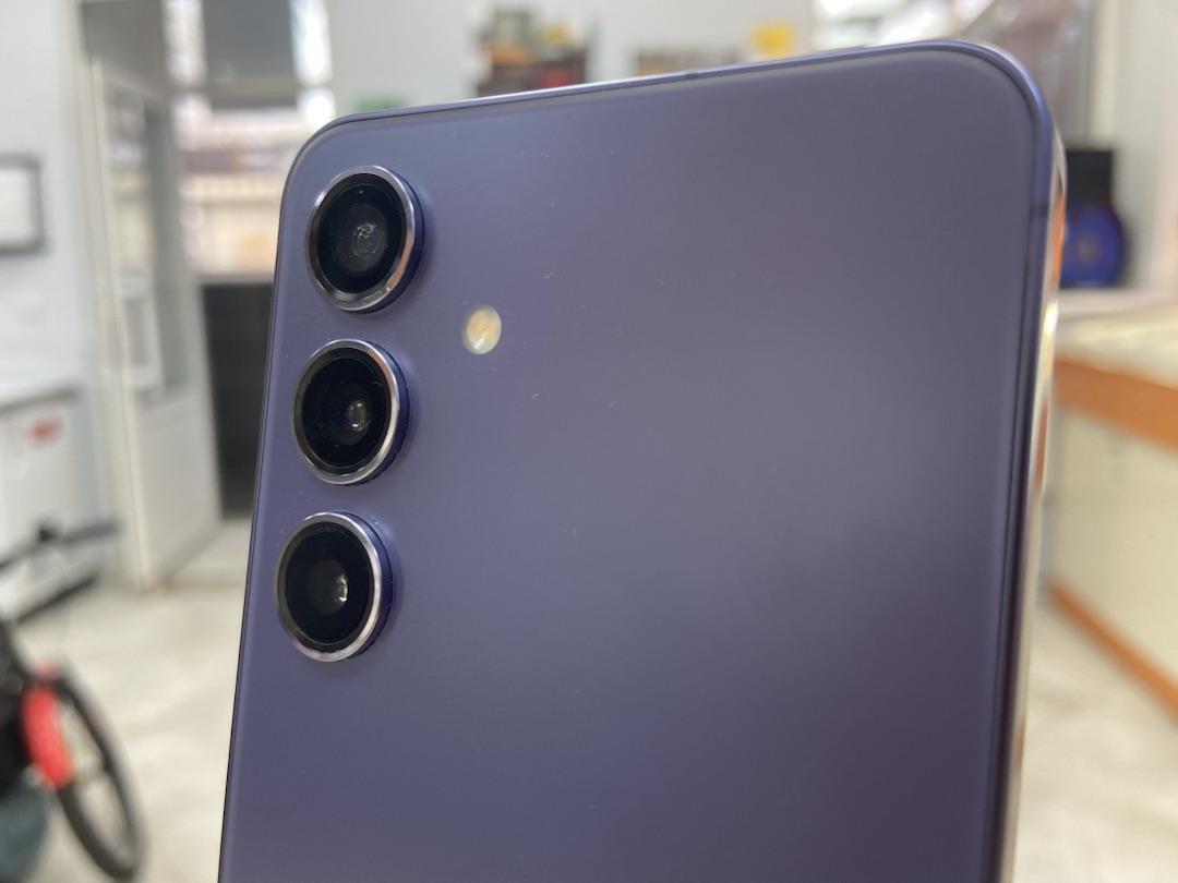 Смартфон Samsung Galaxy S24 8/128