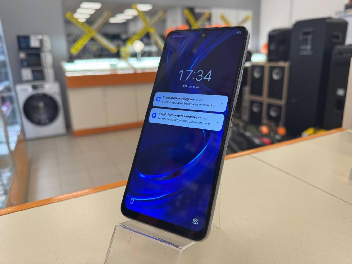 Смартфон Tecno Pova 3 4/128