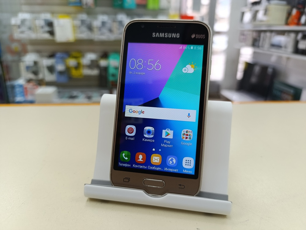 Смартфон Samsung Galaxy J1 Mini Prime