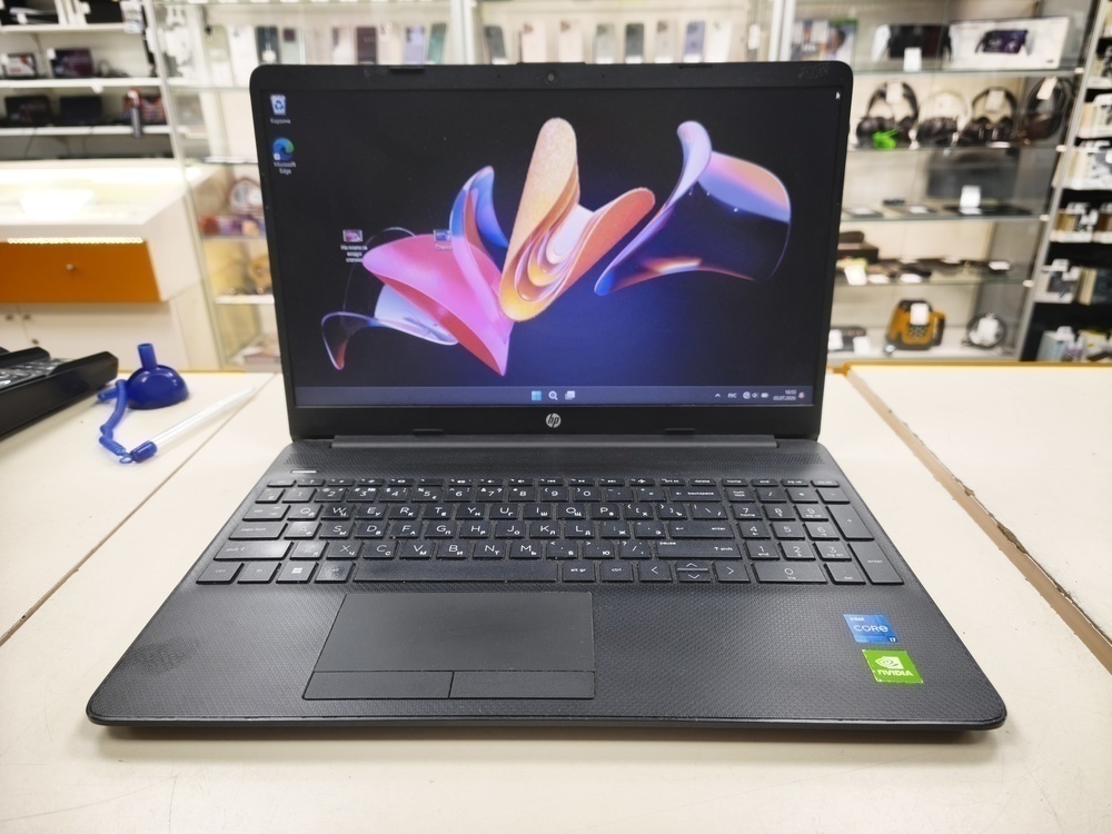 Ноутбук HP; i7-1165G7, GeForce MX450, 16 Гб, 512 GB, Нет