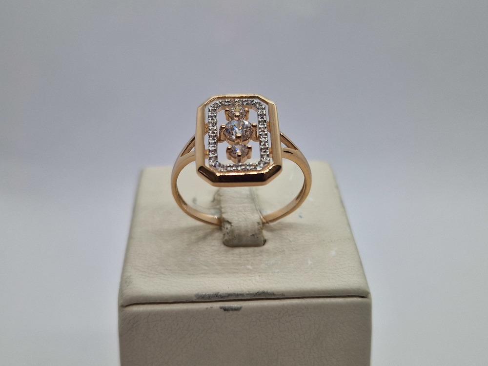 КОЛЬЦО С КАМНЯМИ (Au 585)