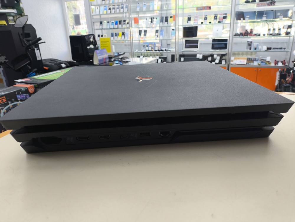 Игровая приставка PlayStation 4 Pro 1Tb Игровая приставка PlayStation 4 Pro 1Tb