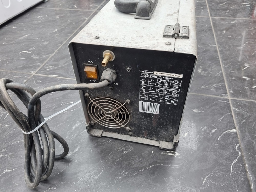 Сварочный аппарат Ресанта САИПА-200С