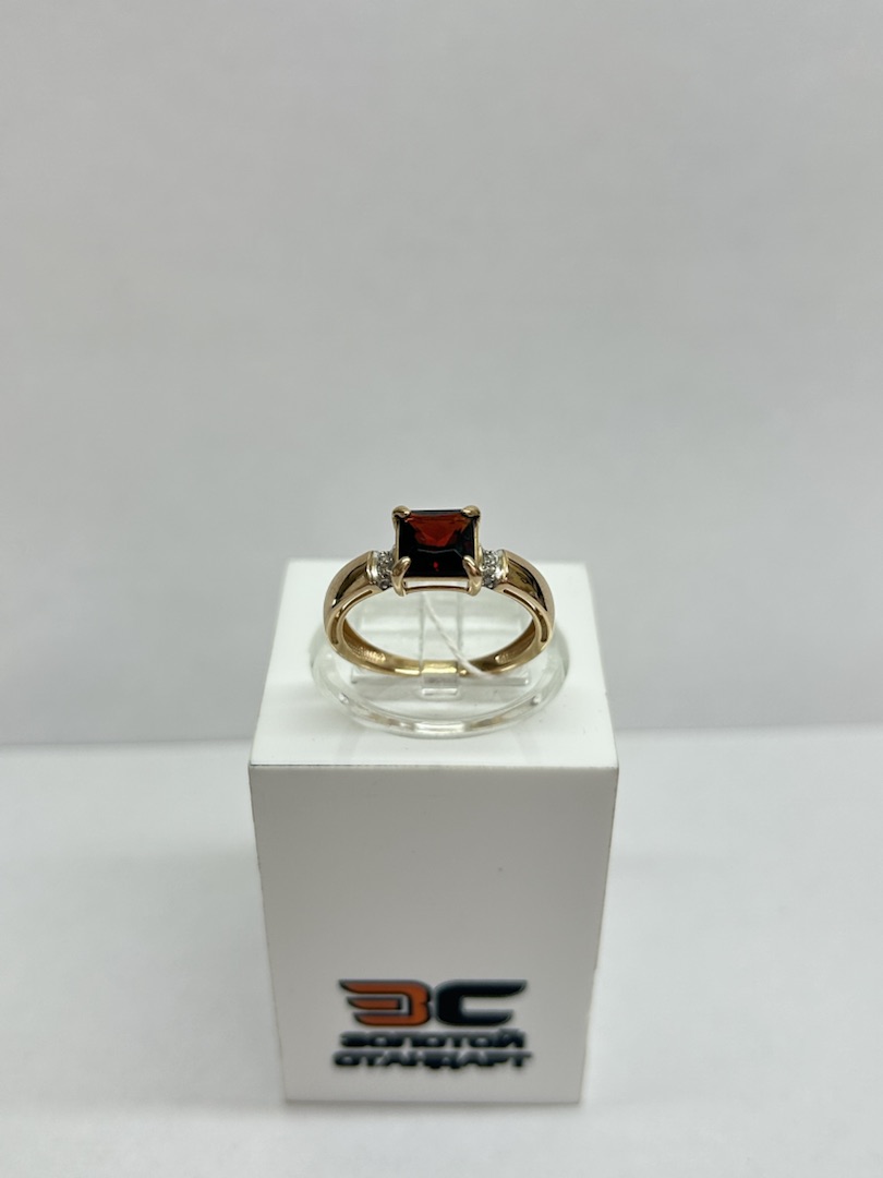 КОЛЬЦО С КАМНЯМИ (Au 585)