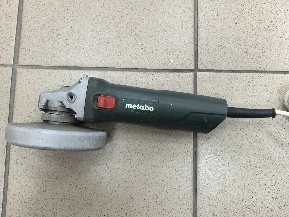 Угловая шлифмашина Metabo W750-125