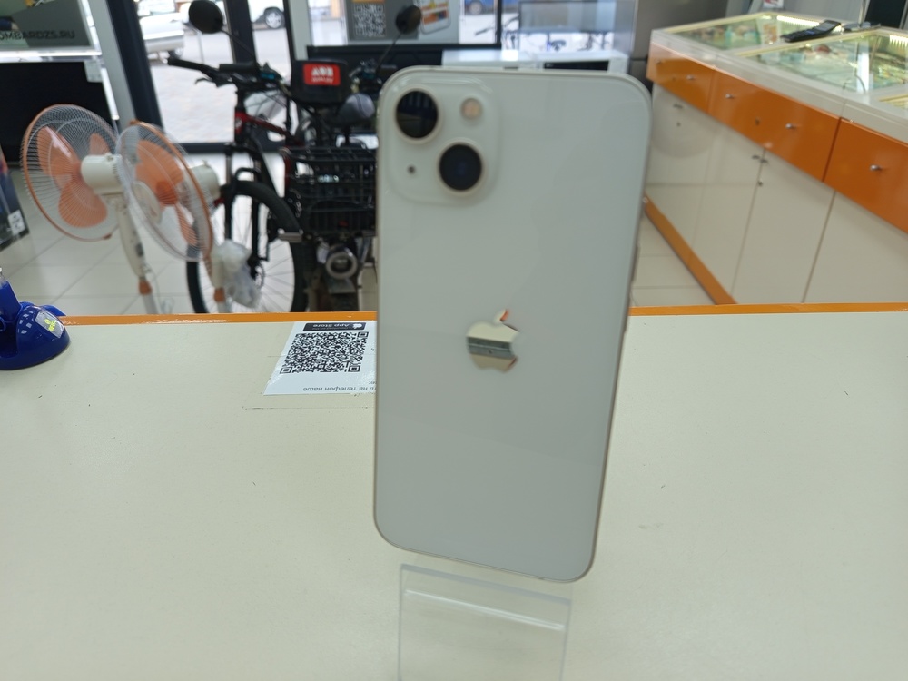 Смартфон Apple iPhone 13 128Gb
