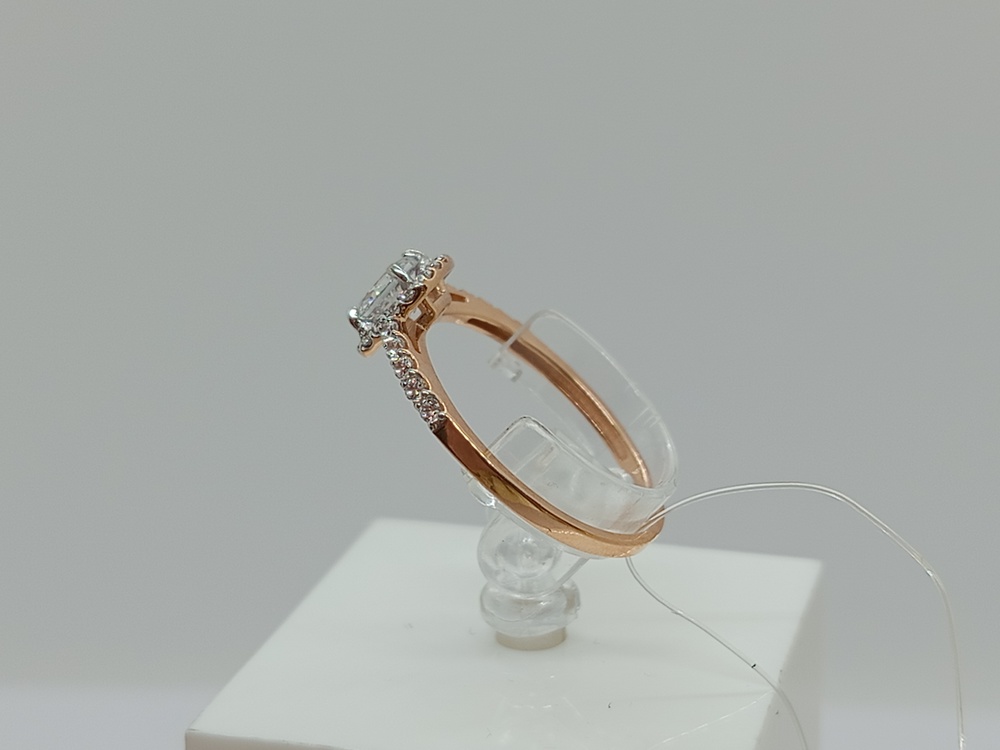 КОЛЬЦО С КАМНЯМИ (Au 585)