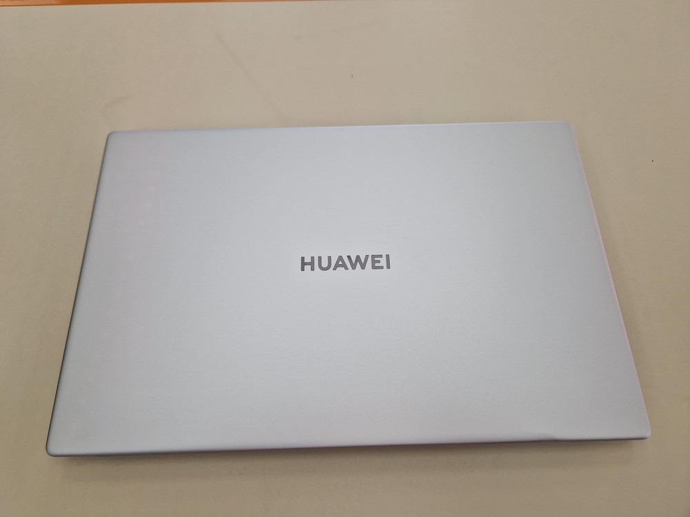 Ноутбуки  Huawei Mate Book; AMD, Ryzen, Ryzen 7 3700U, AMD, Radeon RX Vega 10, 8 Гб, 120 Гб,