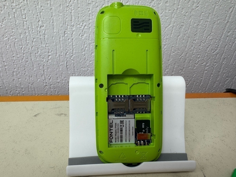 Смартфон Fontel FP200