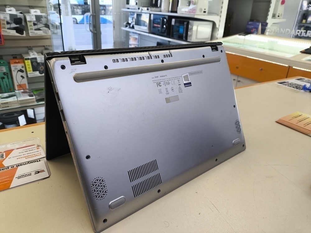 Ноутбук ASUS; Core i3-8145U, Intel UHD Graphics 620, 4 Гб, 256 Гб, Нет
