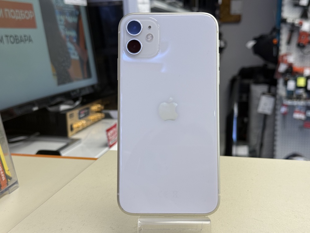 Смартфон Apple iPhone 11 64Gb